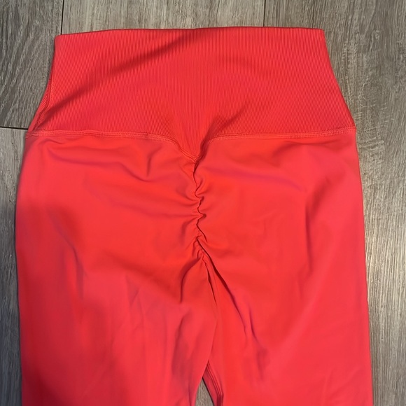 Whitney Simmons GymShark Leggings - Picture 10 of 13